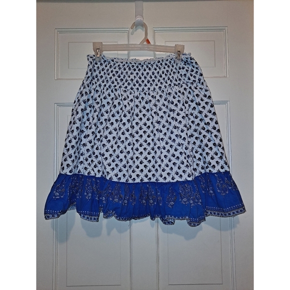 Planet Gold Dresses & Skirts - Planet Gold blue white ruffle skirt size medium floral knee length